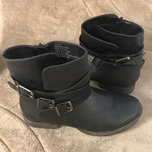 Just Fab black boots